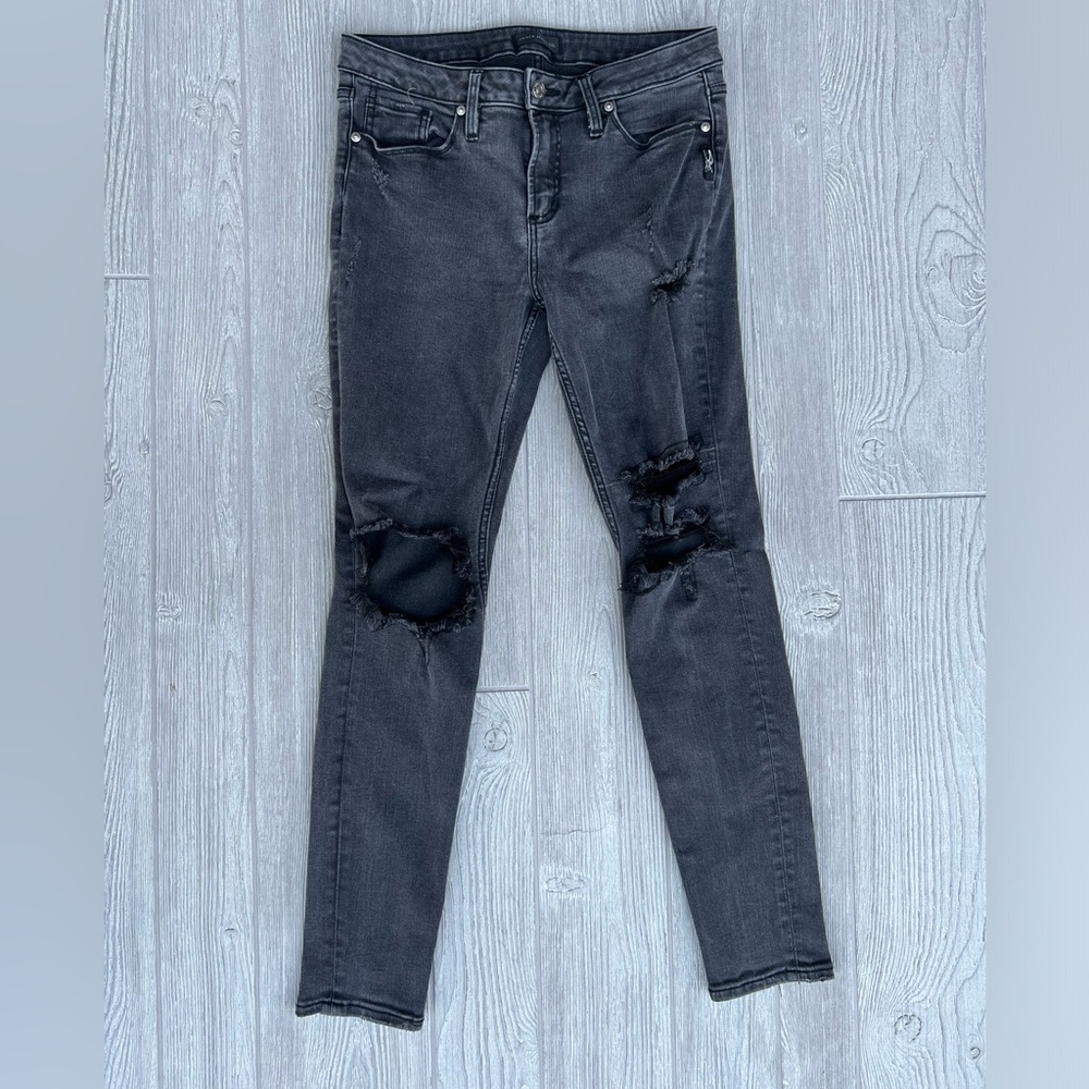 Silver Jeans Aiko Skinny Jeans Size 30 Distressed Black Wash Stretch Denim